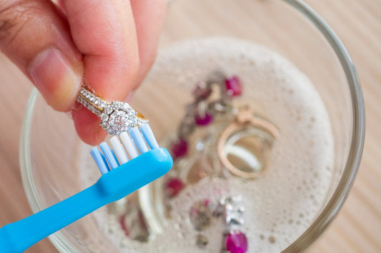 How to Clean Silver Jewellery at Home: A Step-by-Step Guide to Keeping Your Pieces Sparkling