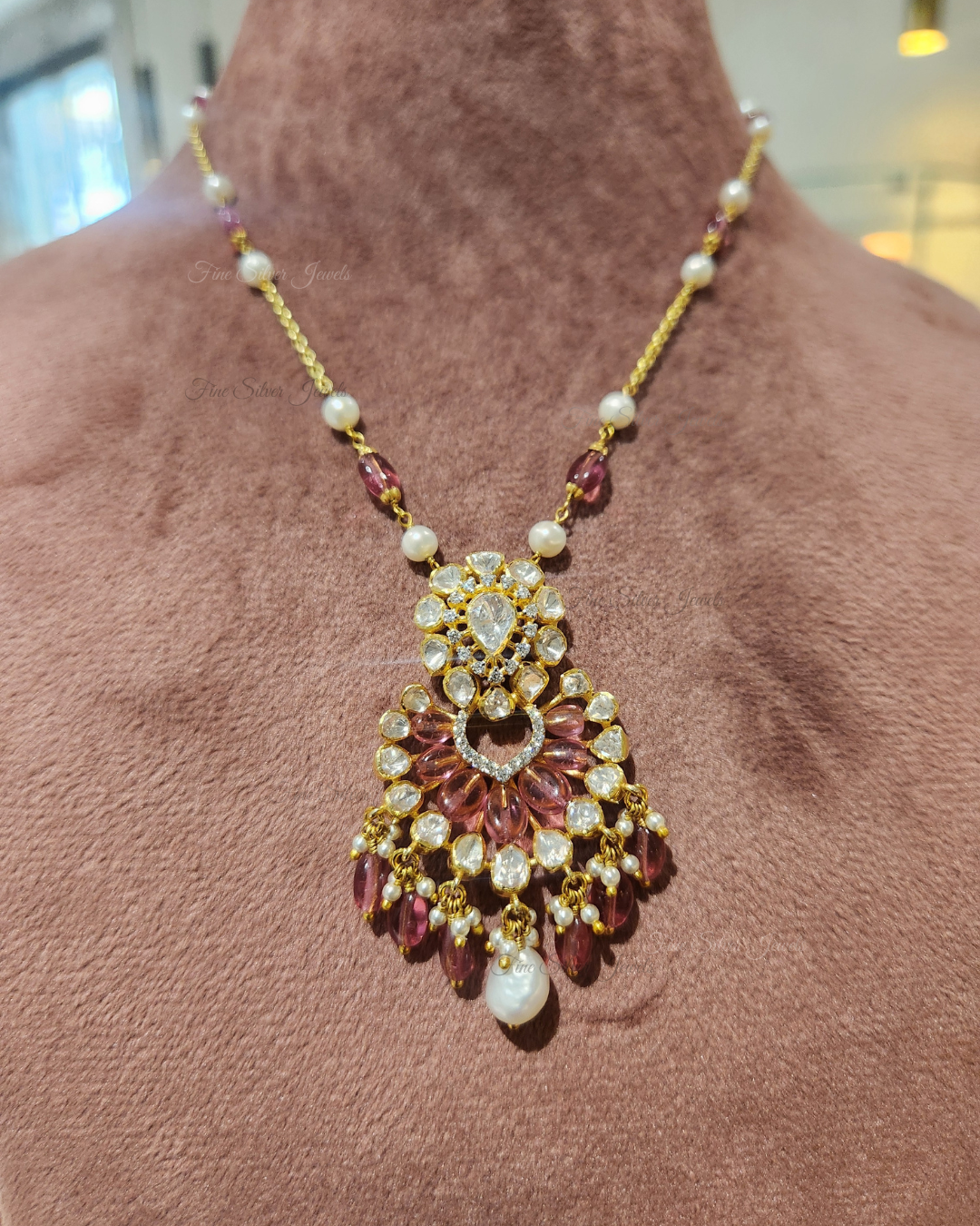 925 Silver Swarna Pendant Necklace