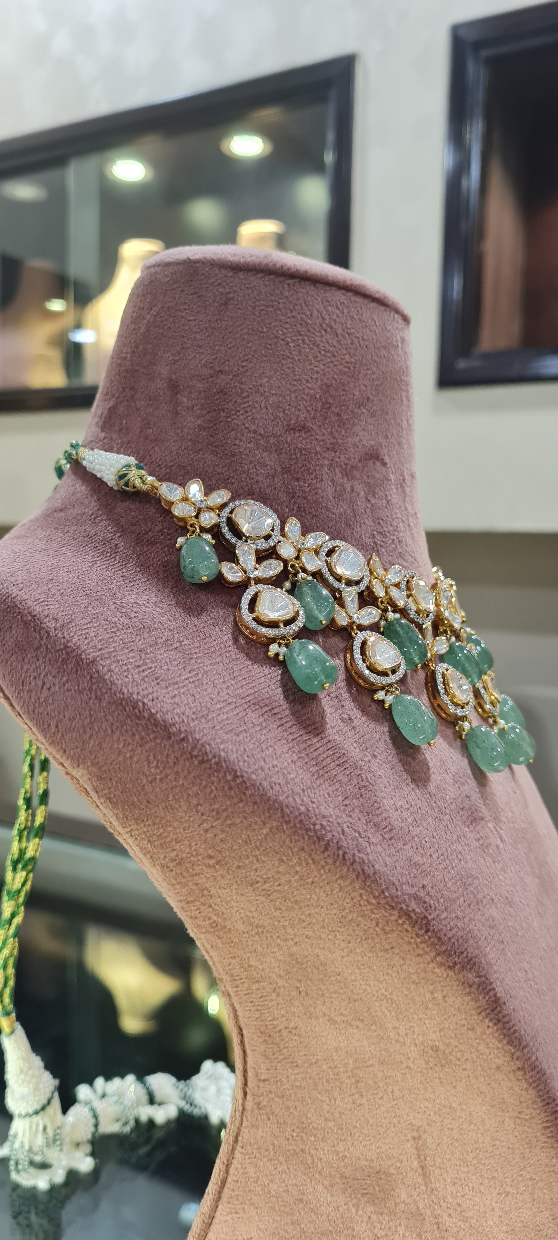 Beautiful Heavy Bridal Necklaces With Kundan