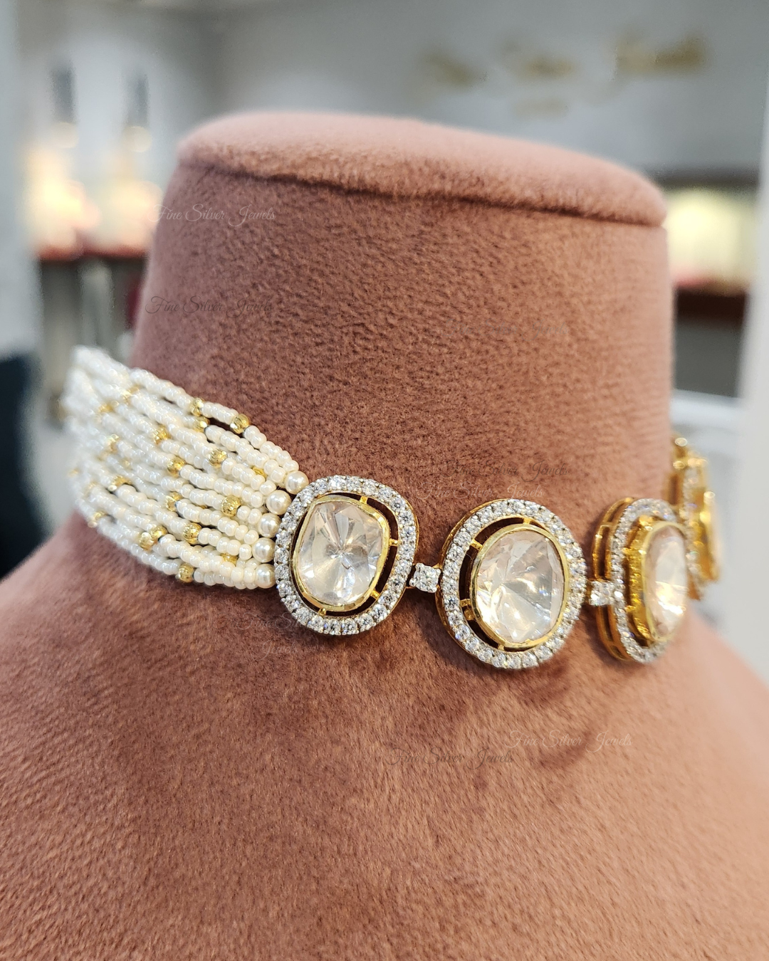HEAD-TURNER POLKI CHOKER