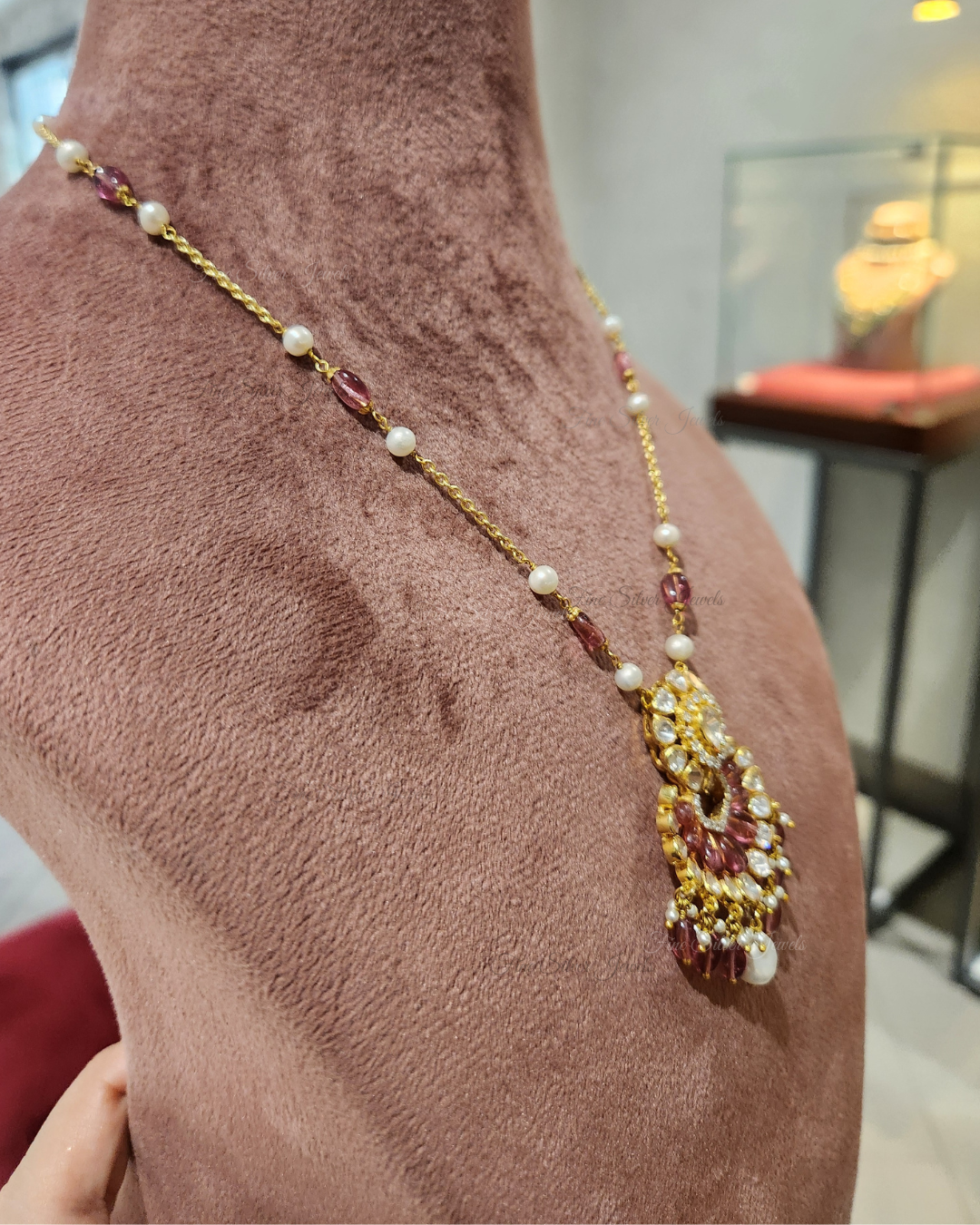 925 Silver Swarna Pendant Necklace