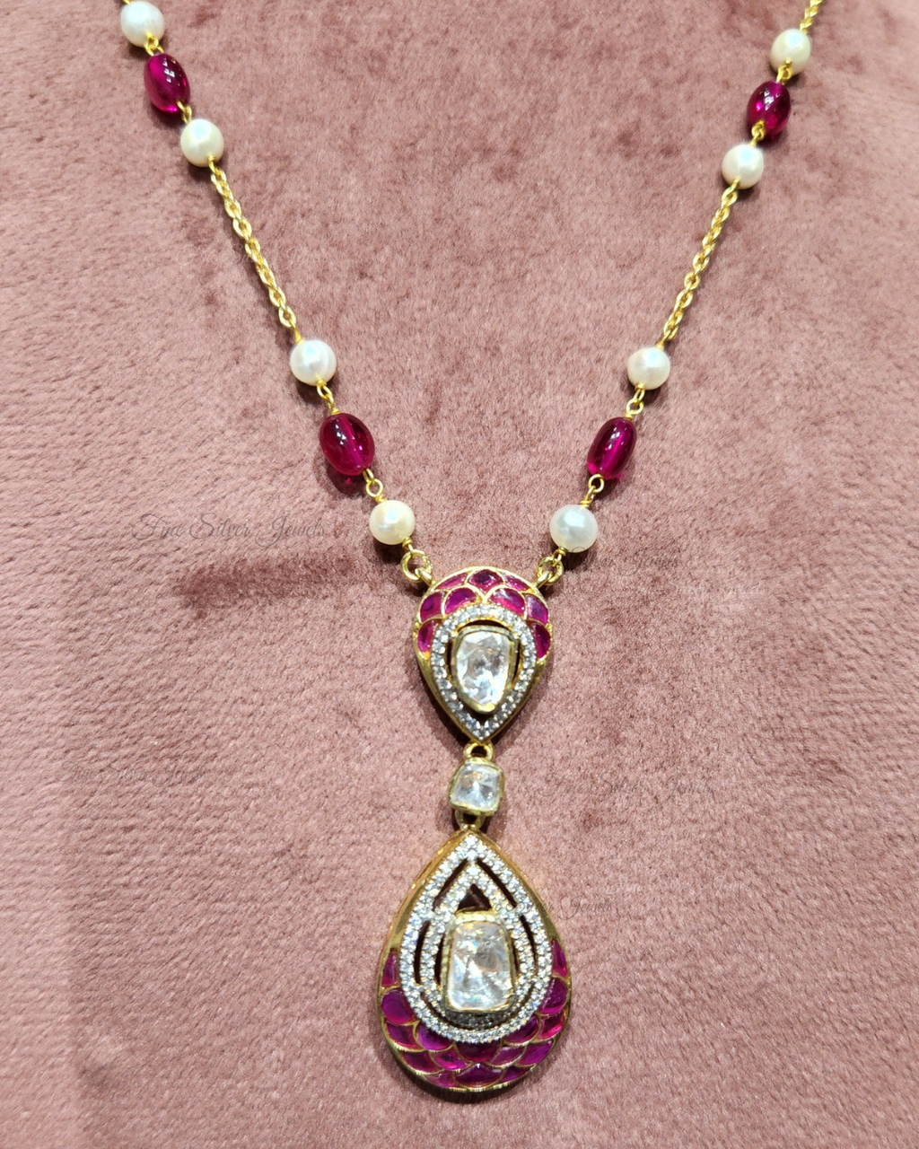 925 Silver Aahana Pendant Necklace