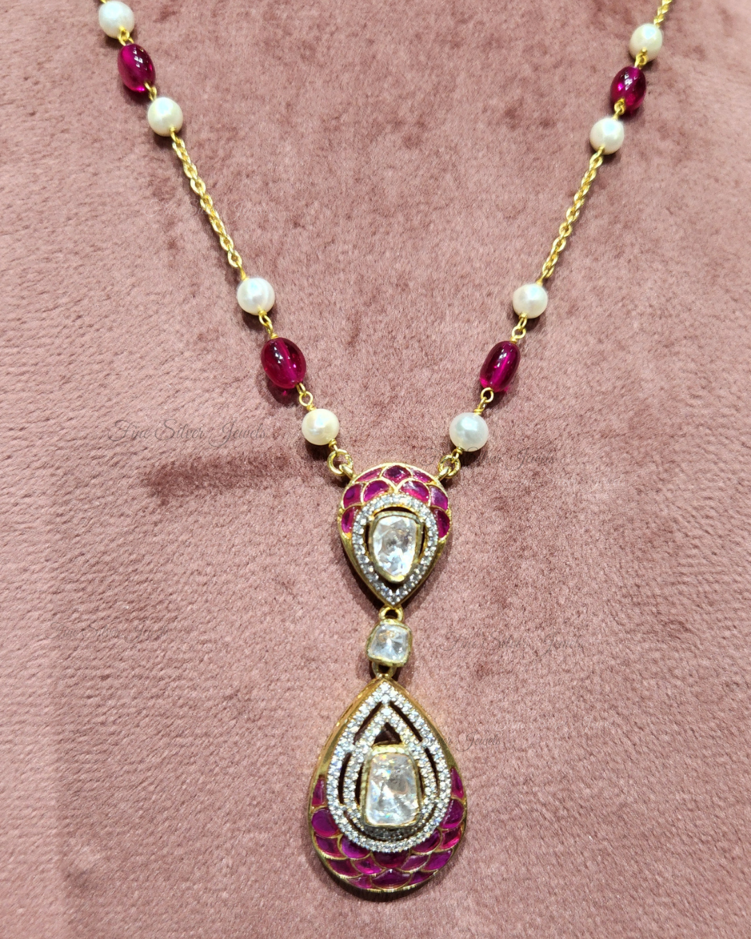 925 Silver Aahana Pendant Necklace