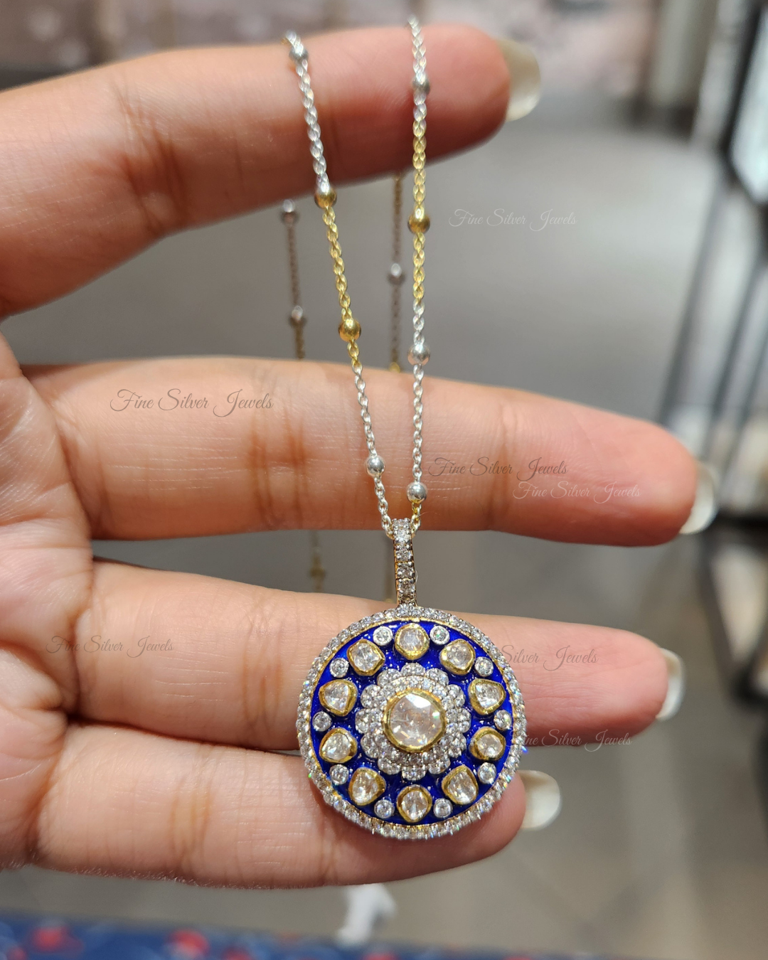 925 Silver Purvi Pendant Set