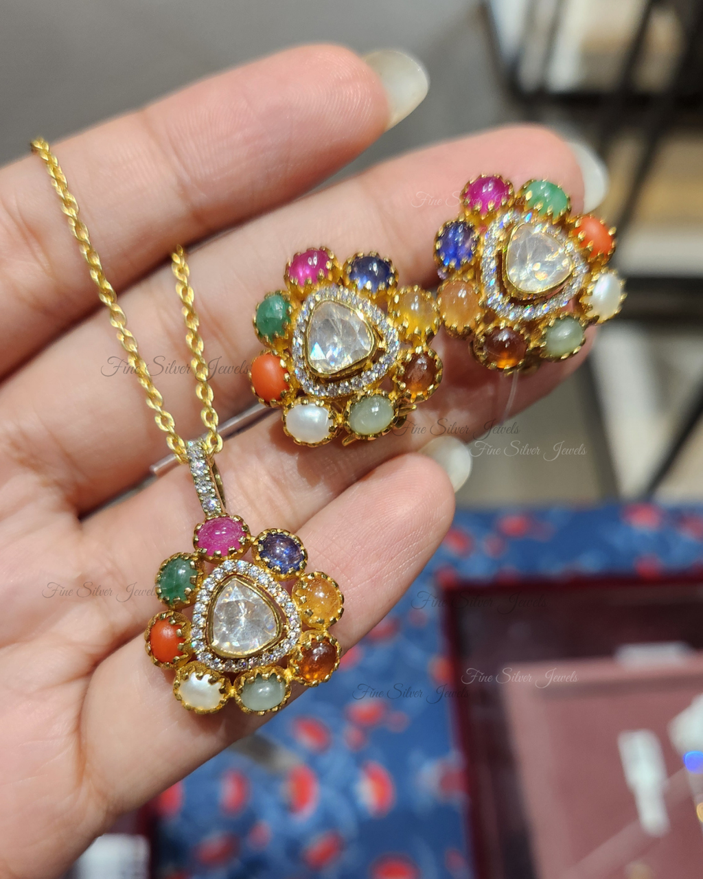 925 Silver Prachi Navratan Pendant Set