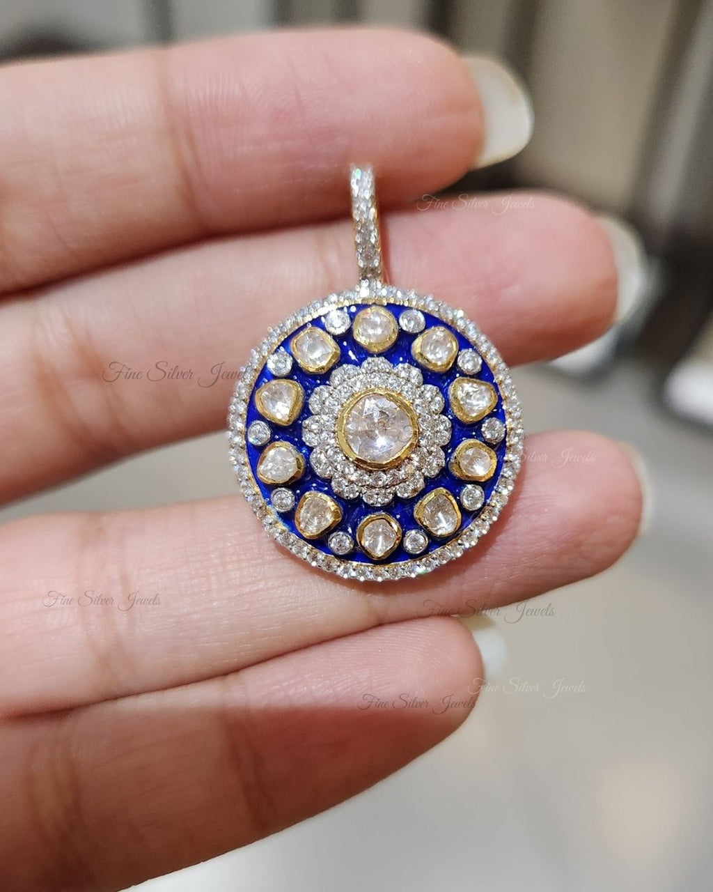 925 Silver Purvi Pendant Set