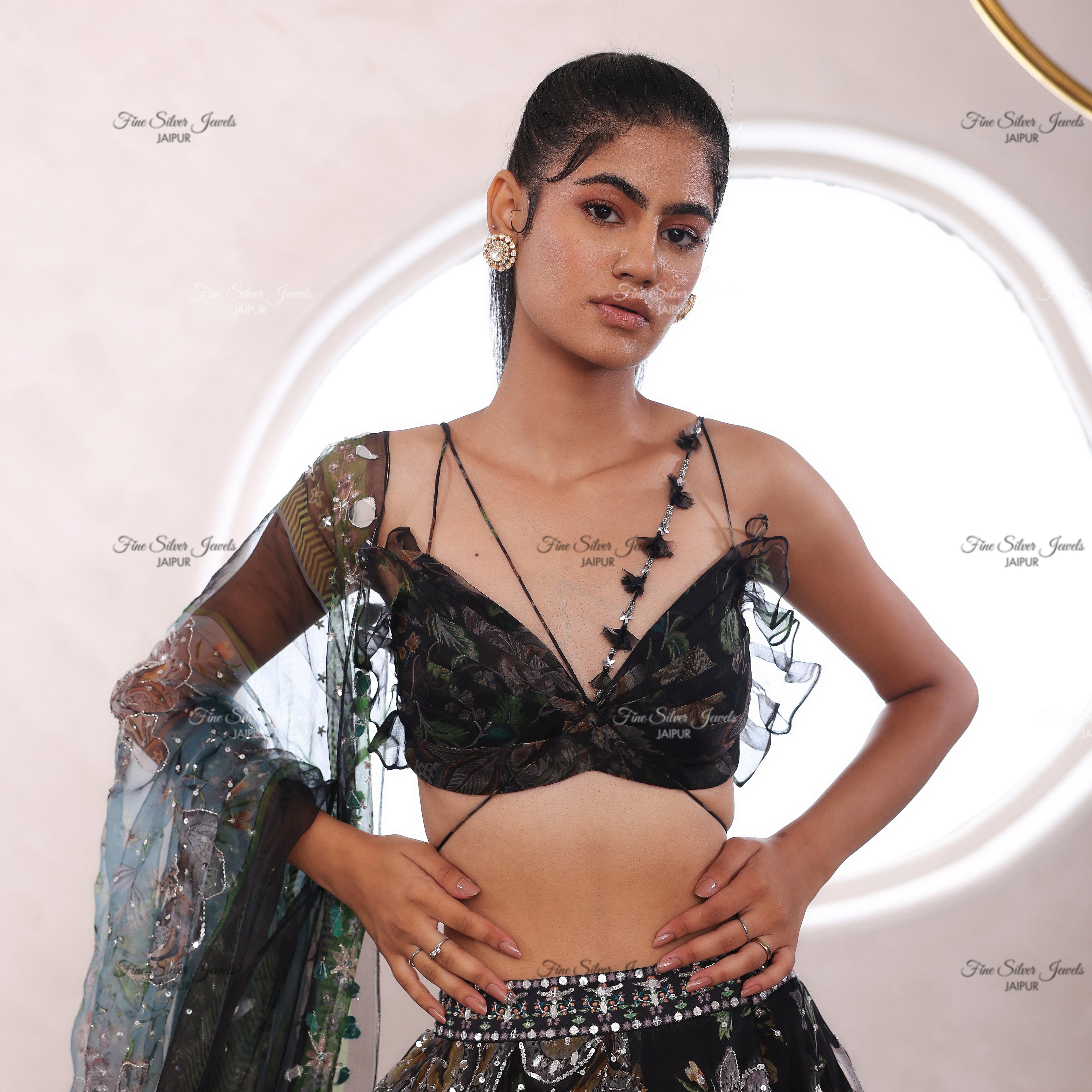 QIZAKAT FLORAL POLKI STUD EARRING