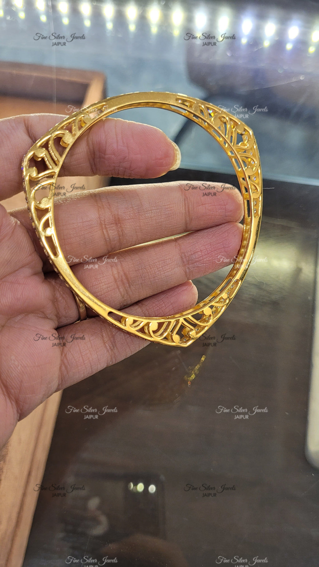 NAVADITA SWAROVSKI BANGLE finesilverjewels