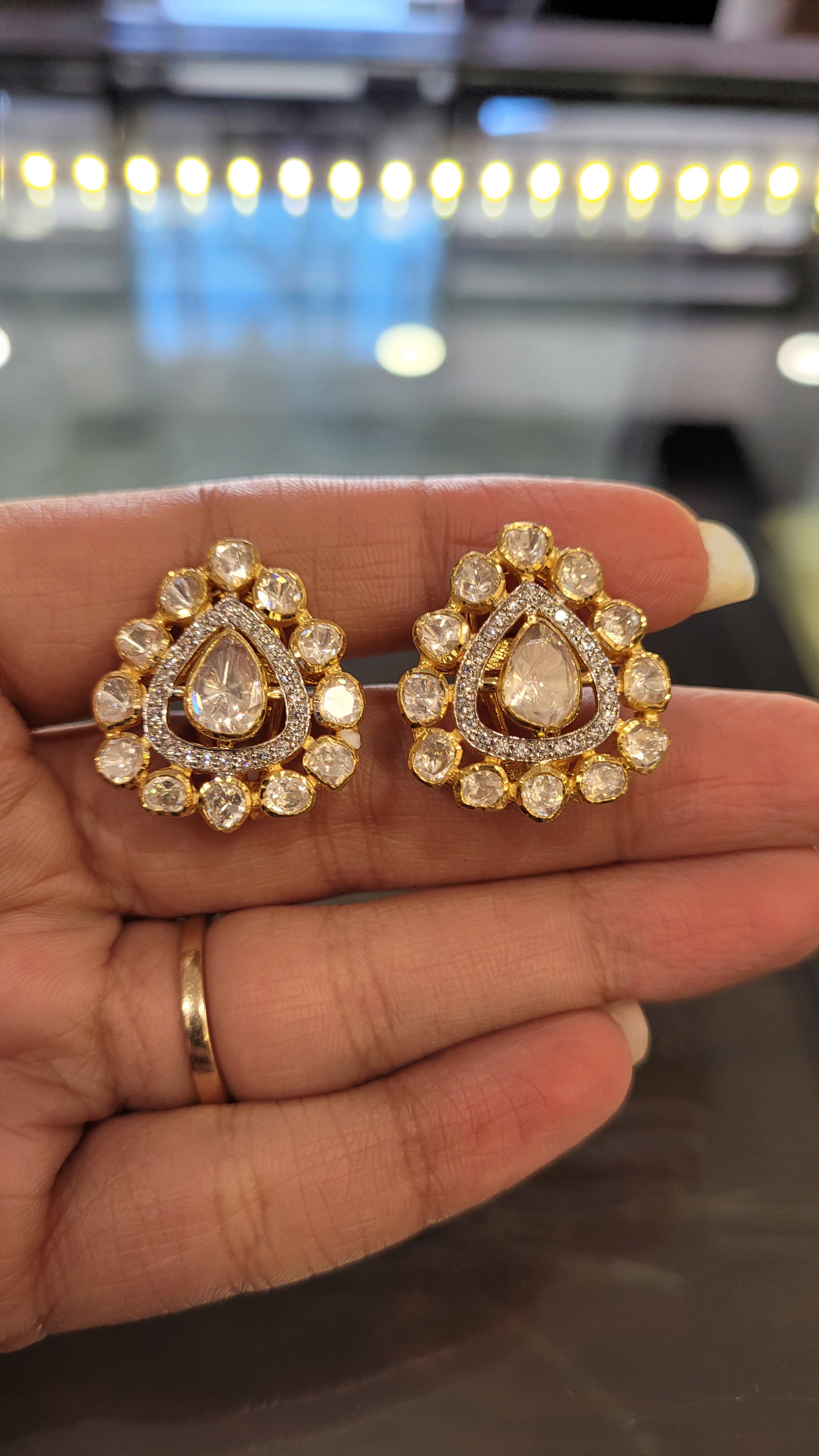 Pin by Firdous on jewellery | Gold earrings designs, Gold earrings models,  Gold jewelry fashion