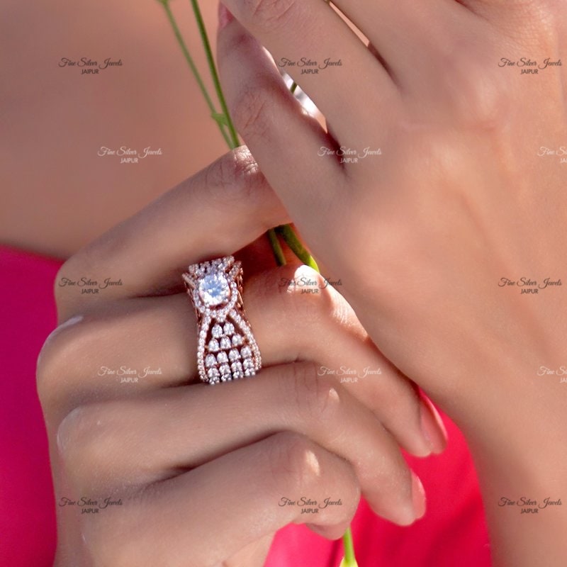 STUNNER SOLITAIRE RING finesilverjewels